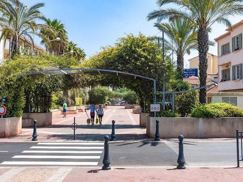 Hotel Provencal Saint-Raphael